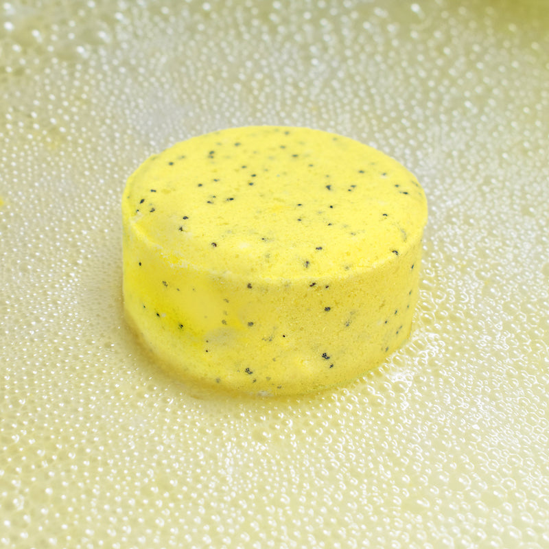 Lemon & Poppy Seed Bath Bomb